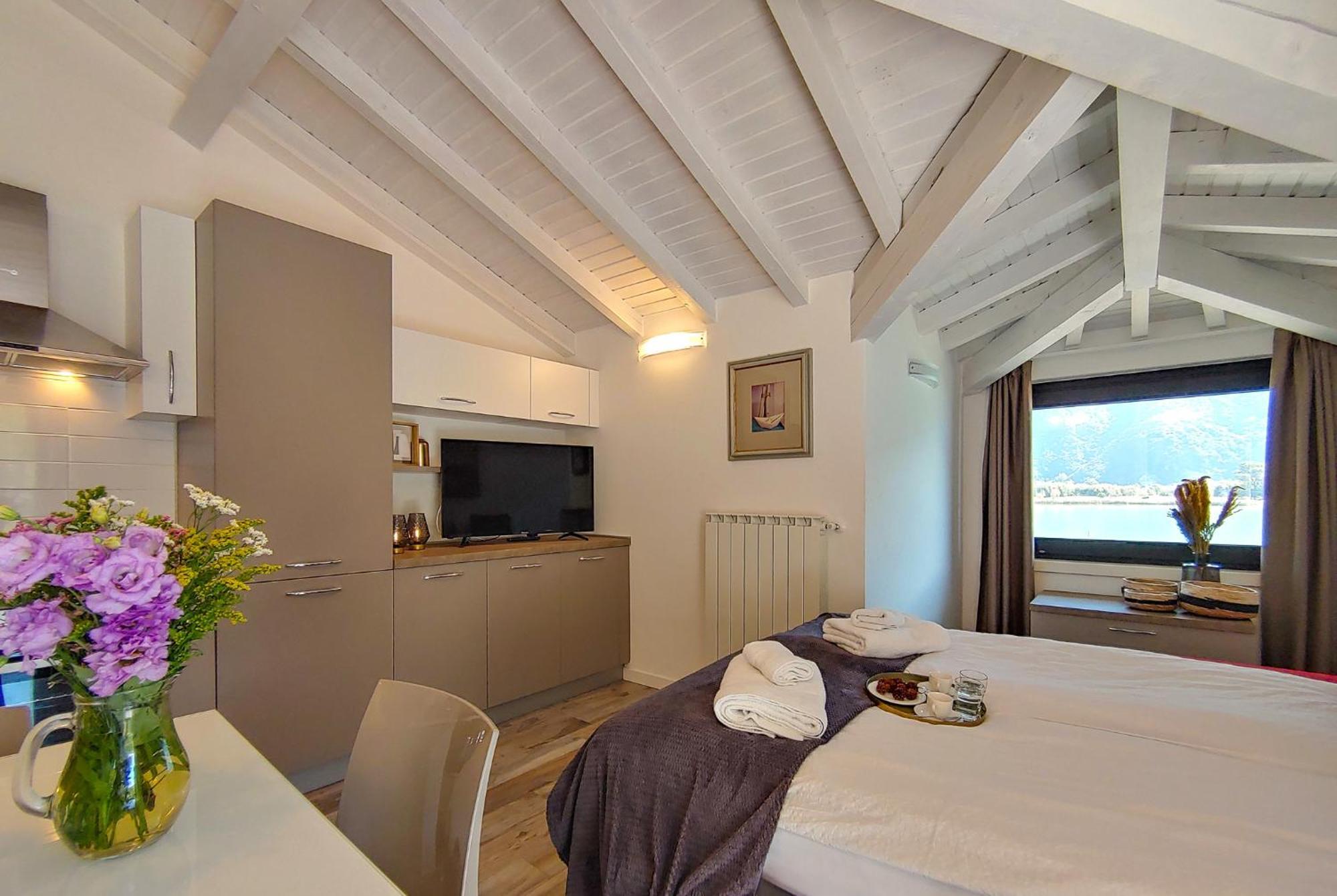 Dascio Silence Ferienwohnung Mit Panorama Balkon Kültér fotó